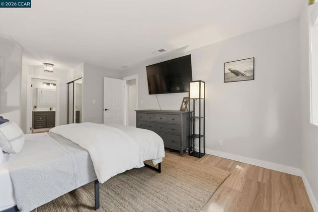 1359 Hull Ln, Martinez, CA 94553