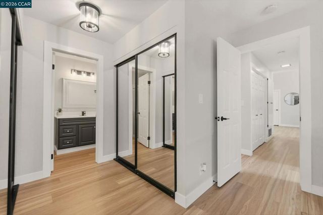 1359 Hull Ln, Martinez, CA 94553