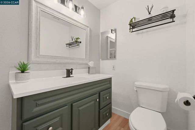 1359 Hull Ln, Martinez, CA 94553