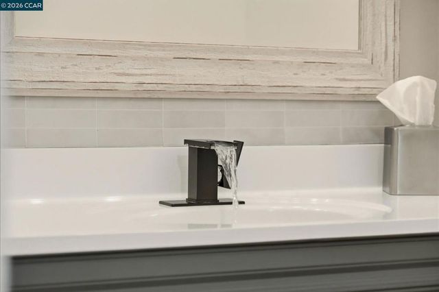 1359 Hull Ln, Martinez, CA 94553