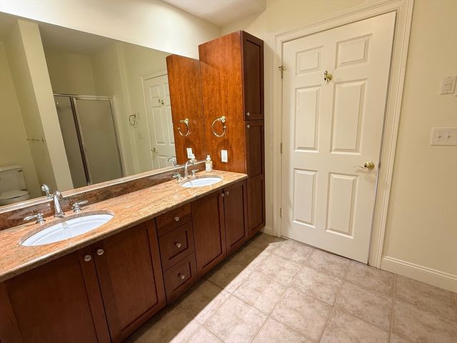 2000 Davenport Ave 2107, Canton, MA 02021