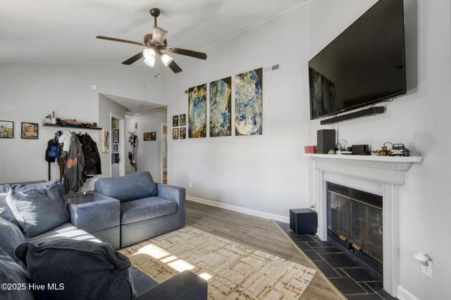 113 Parnell Road, Hubert, NC 28539