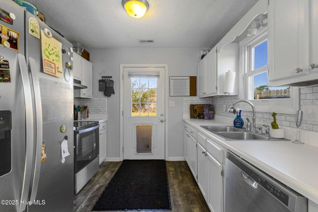 113 Parnell Road, Hubert, NC 28539