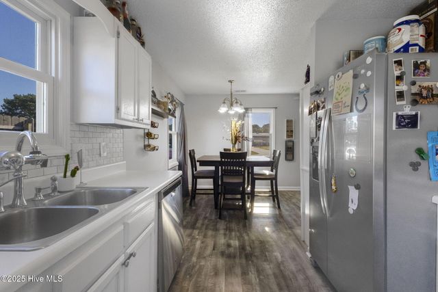 113 Parnell Road, Hubert, NC 28539