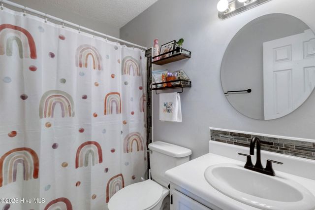 113 Parnell Road, Hubert, NC 28539