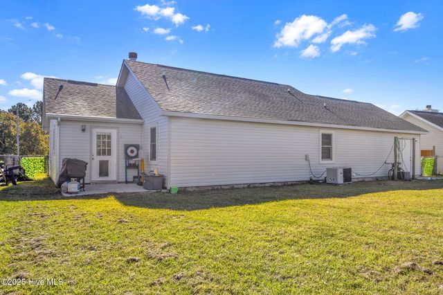 113 Parnell Road, Hubert, NC 28539