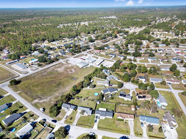 113 Parnell Road, Hubert, NC 28539