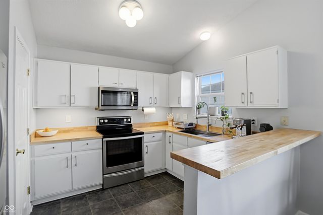 11201 Basswood Court, Carmel, IN 46032