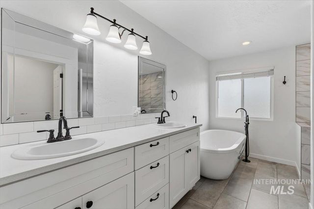 24901 Mint Lane, Middleton, ID 83644