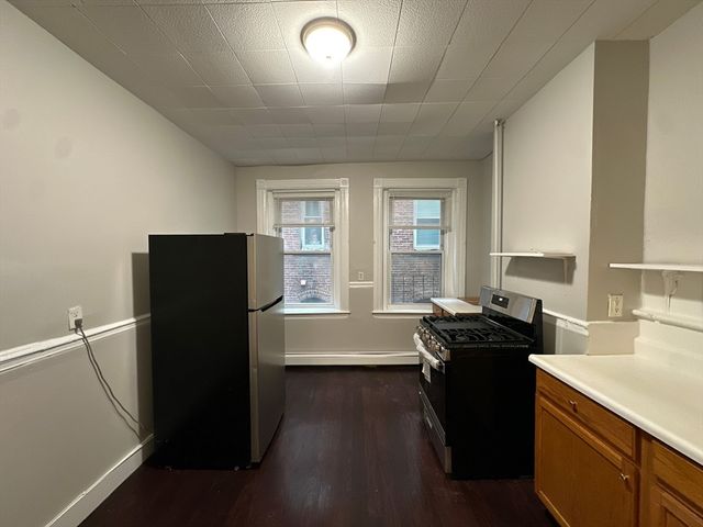 39 Forest St 2, Boston, MA 02119