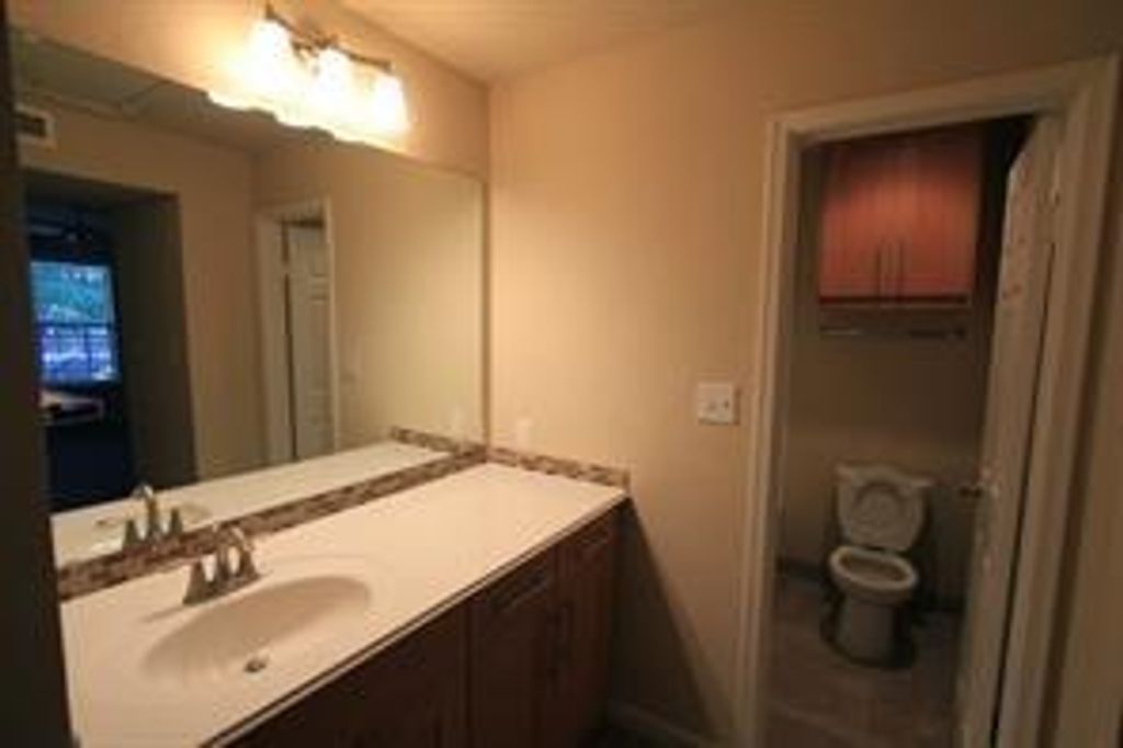 7685 Northcross DR 926, Austin, TX 78757