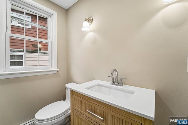 119 Colfax Avenue, Pompton Lakes, NJ 07442