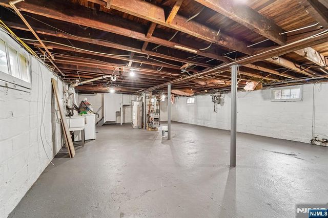 119 Colfax Avenue, Pompton Lakes, NJ 07442