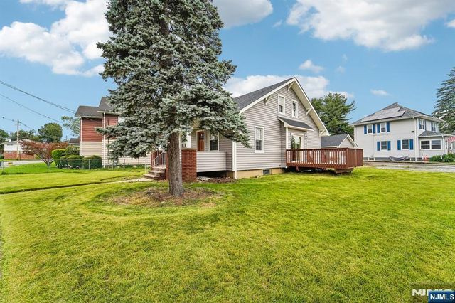 119 Colfax Avenue, Pompton Lakes, NJ 07442