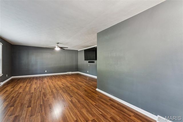 29 Cranbrook Drive, Belleville, IL 62226