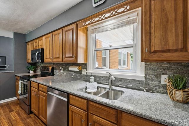 29 Cranbrook Drive, Belleville, IL 62226