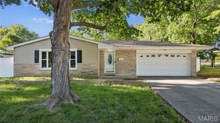 29 Cranbrook Drive, Belleville, IL 62226