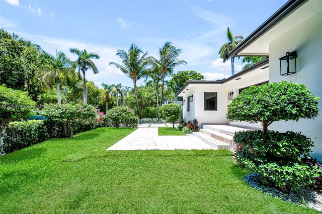 899 NE 71st St, Miami, FL 33138