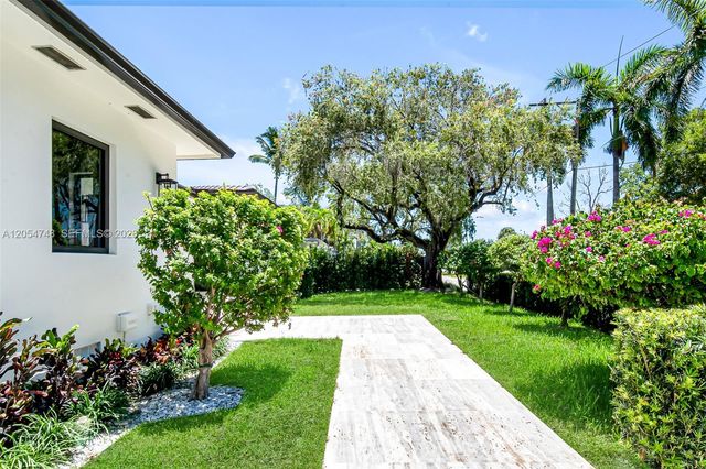 899 NE 71st St, Miami, FL 33138