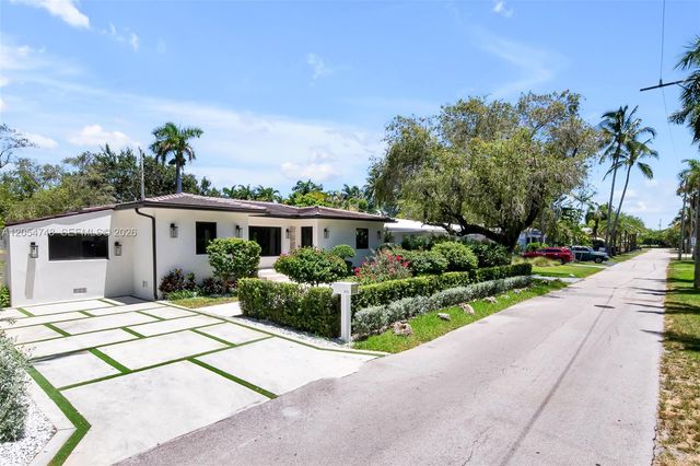 899 NE 71st St, Miami, FL 33138