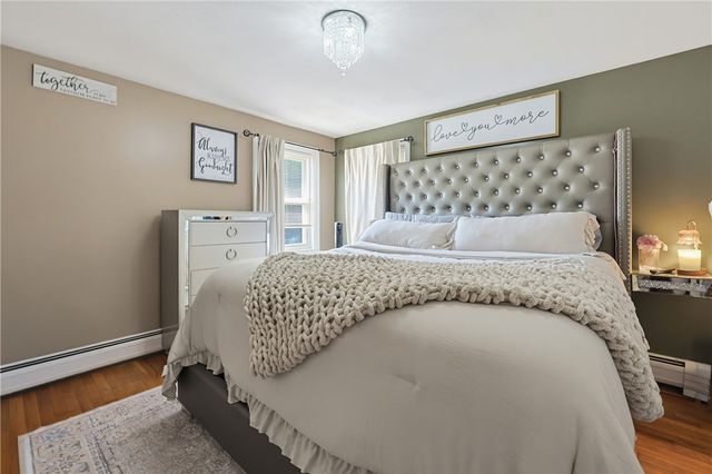 33 Scott Drive, East Providence, RI 02915