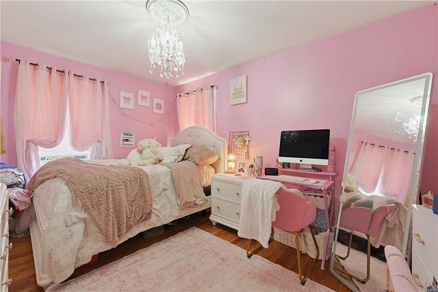 33 Scott Drive, East Providence, RI 02915