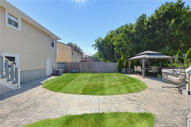 33 Scott Drive, East Providence, RI 02915