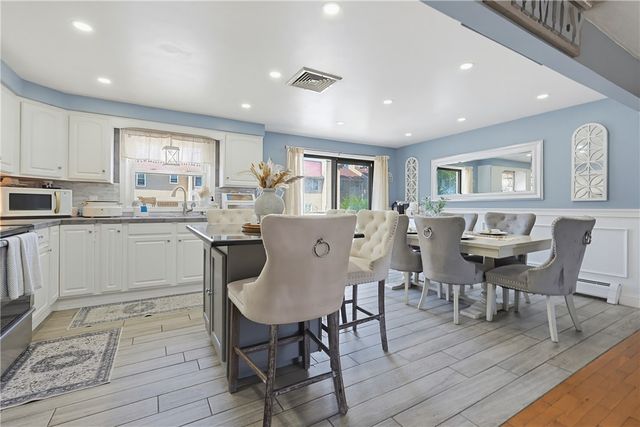33 Scott Drive, East Providence, RI 02915