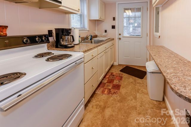 201 N Chase Lane, Rutherfordton, NC 28139