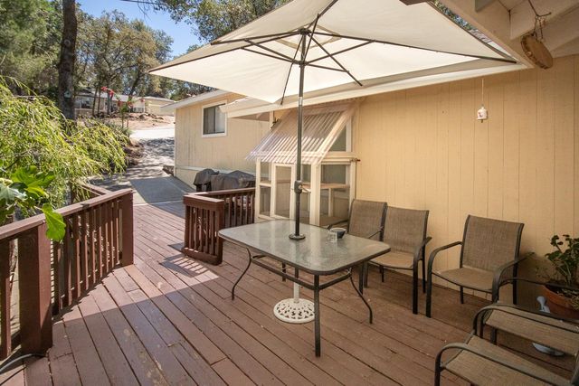 14354 Sun Forest Dr, Penn Valley, CA 95946