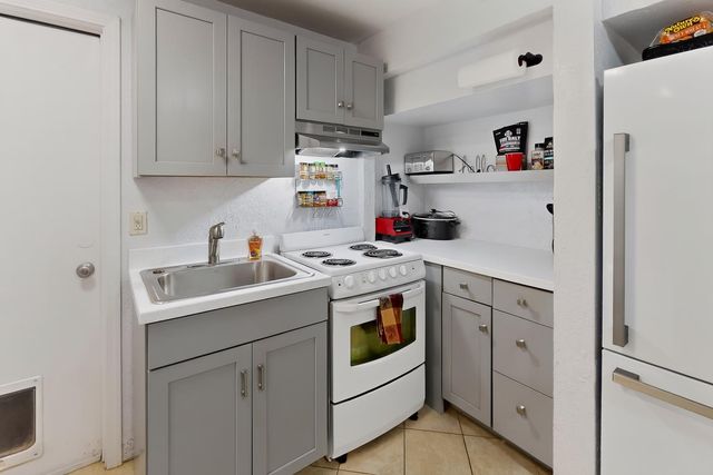 14354 Sun Forest Dr, Penn Valley, CA 95946