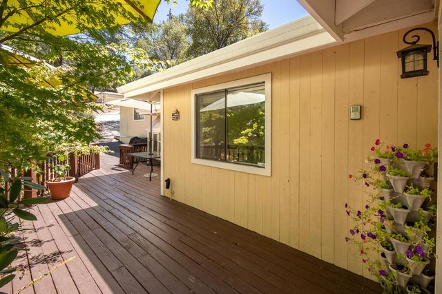14354 Sun Forest Dr, Penn Valley, CA 95946