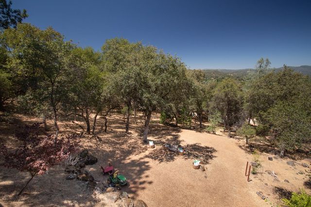 14354 Sun Forest Dr, Penn Valley, CA 95946