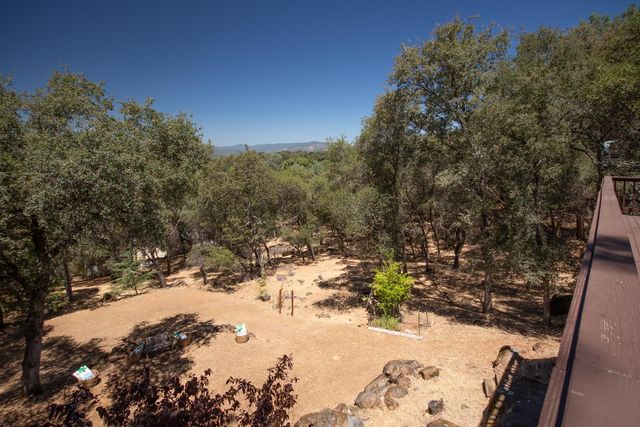 14354 Sun Forest Dr, Penn Valley, CA 95946
