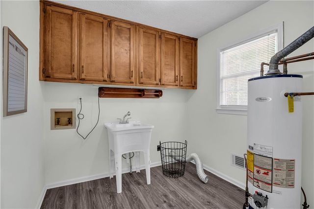 2203 Meadow Drive, Snellville, GA 30078