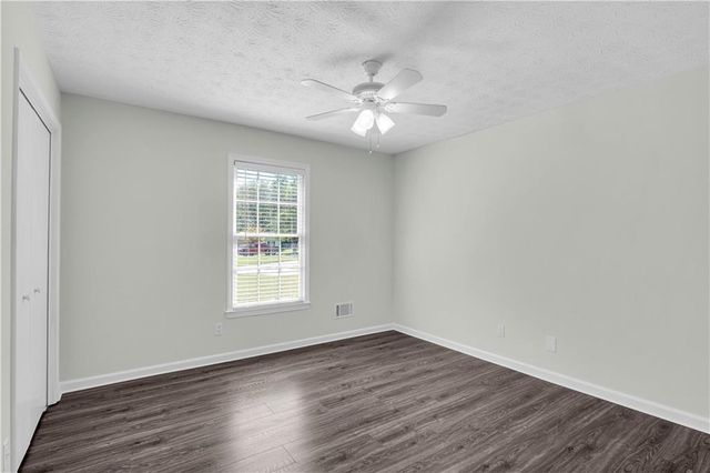 2203 Meadow Drive, Snellville, GA 30078