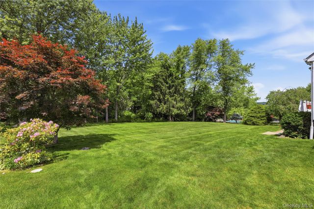 3093 Ferncrest Drive, Yorktown Heights, NY 10598