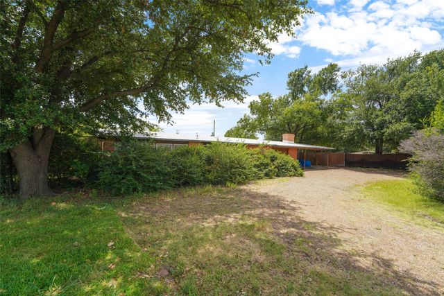 3650 Walnut Hill Lane, Dallas, TX 75229