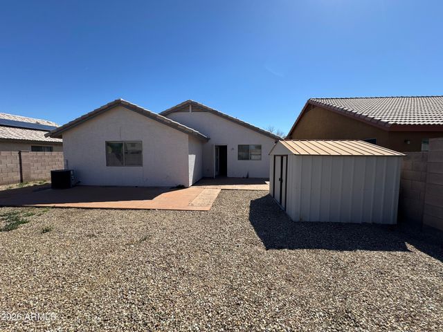 15840 W YAVAPAI Street, Goodyear, AZ 85338