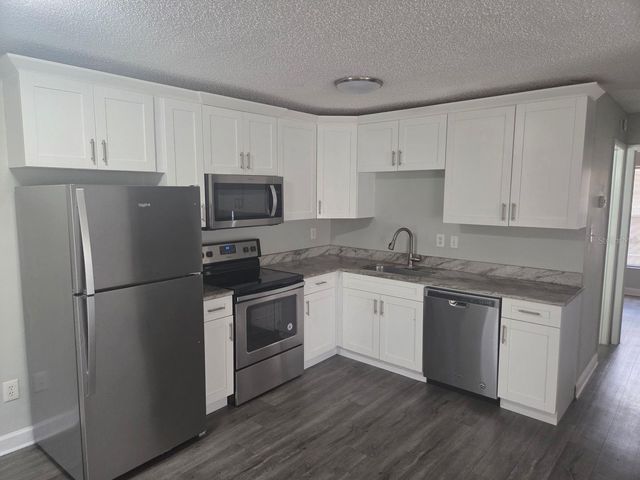 2322 W SAINT JOHN STREET A, Tampa, FL 33607