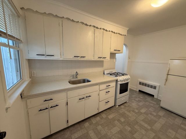 90 Winthrop Shore Drive 3, Winthrop, MA 02152