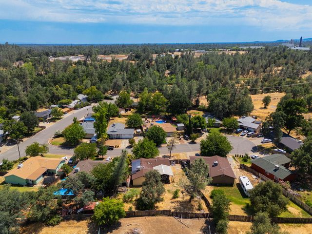 3653 Dowell Court, Shasta Lake, CA 96019
