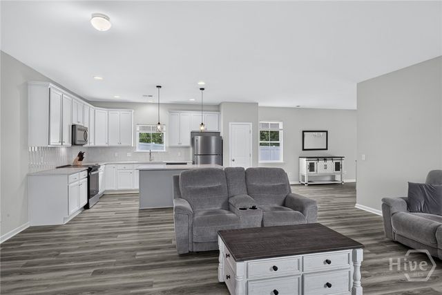 24 Cypress Loop, Port Wentworth, GA 31407