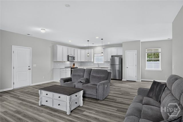 24 Cypress Loop, Port Wentworth, GA 31407