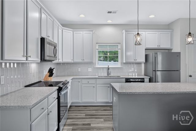 24 Cypress Loop, Port Wentworth, GA 31407
