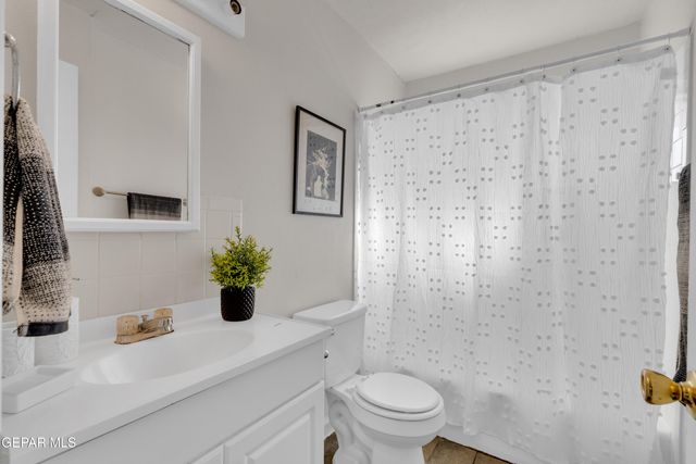 5708 CORSICANA Avenue, El Paso, TX 79924