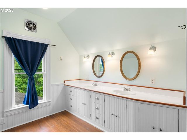 728 Sw 6TH Ave, Albany, OR 97321