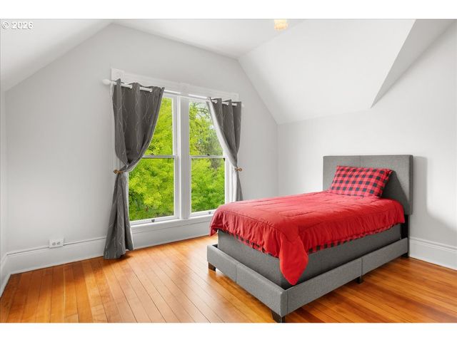 728 Sw 6TH Ave, Albany, OR 97321