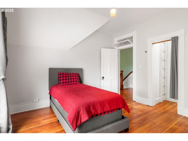 728 Sw 6TH Ave, Albany, OR 97321