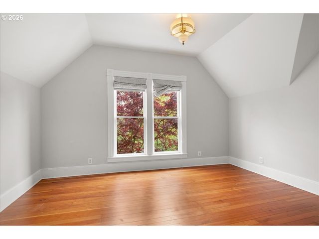 728 Sw 6TH Ave, Albany, OR 97321